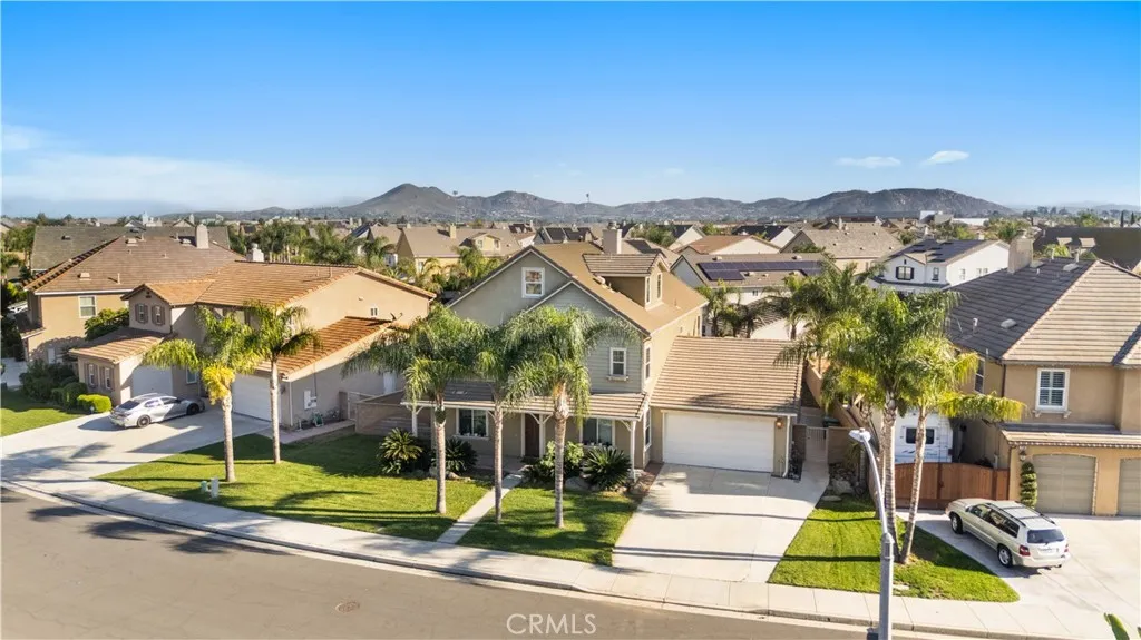 7140 Cottage Grove Drive, Eastvale, California 92880 home-pic-1